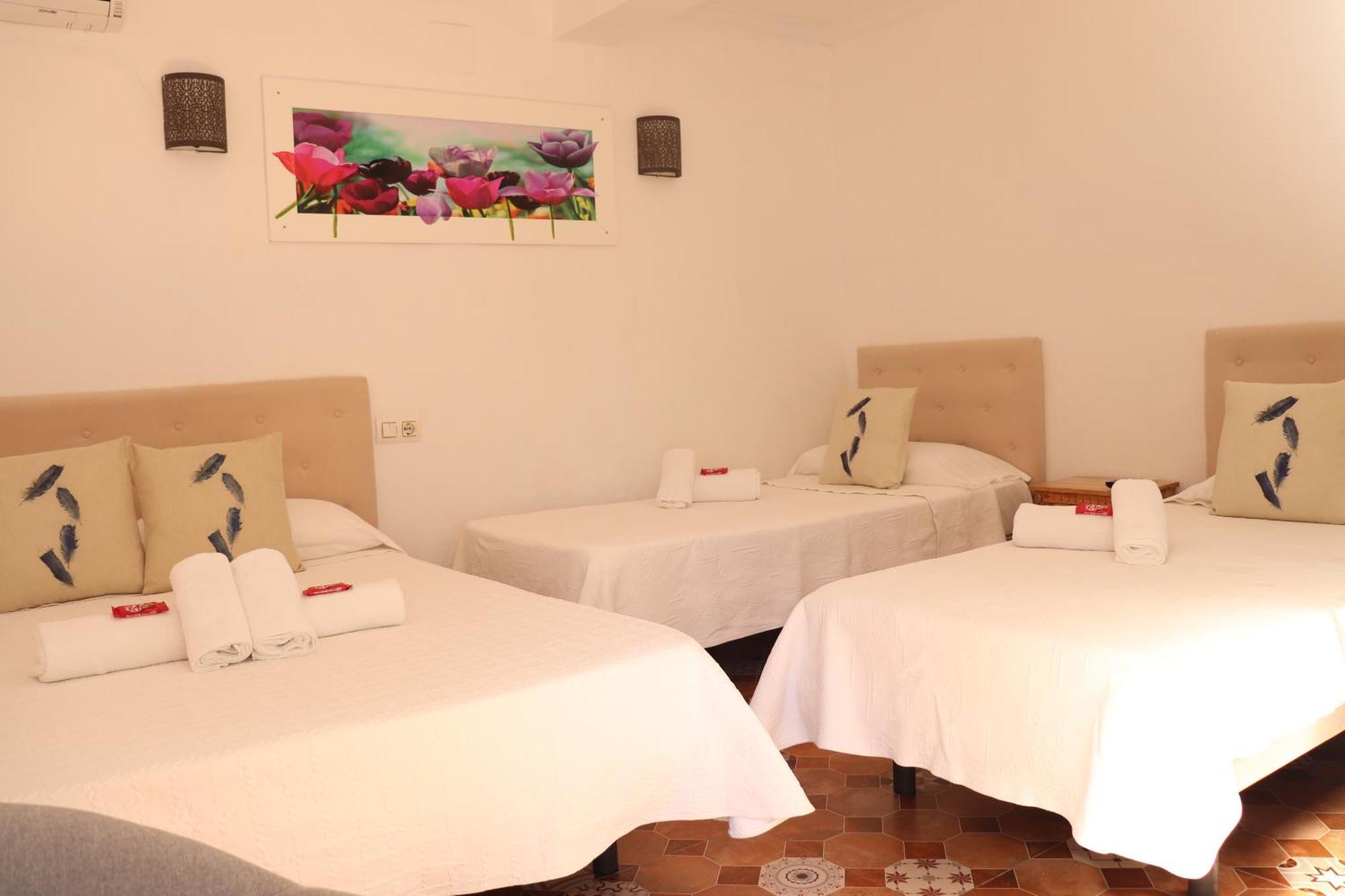 Hostal La Paloma I Calpe Ngoại thất bức ảnh